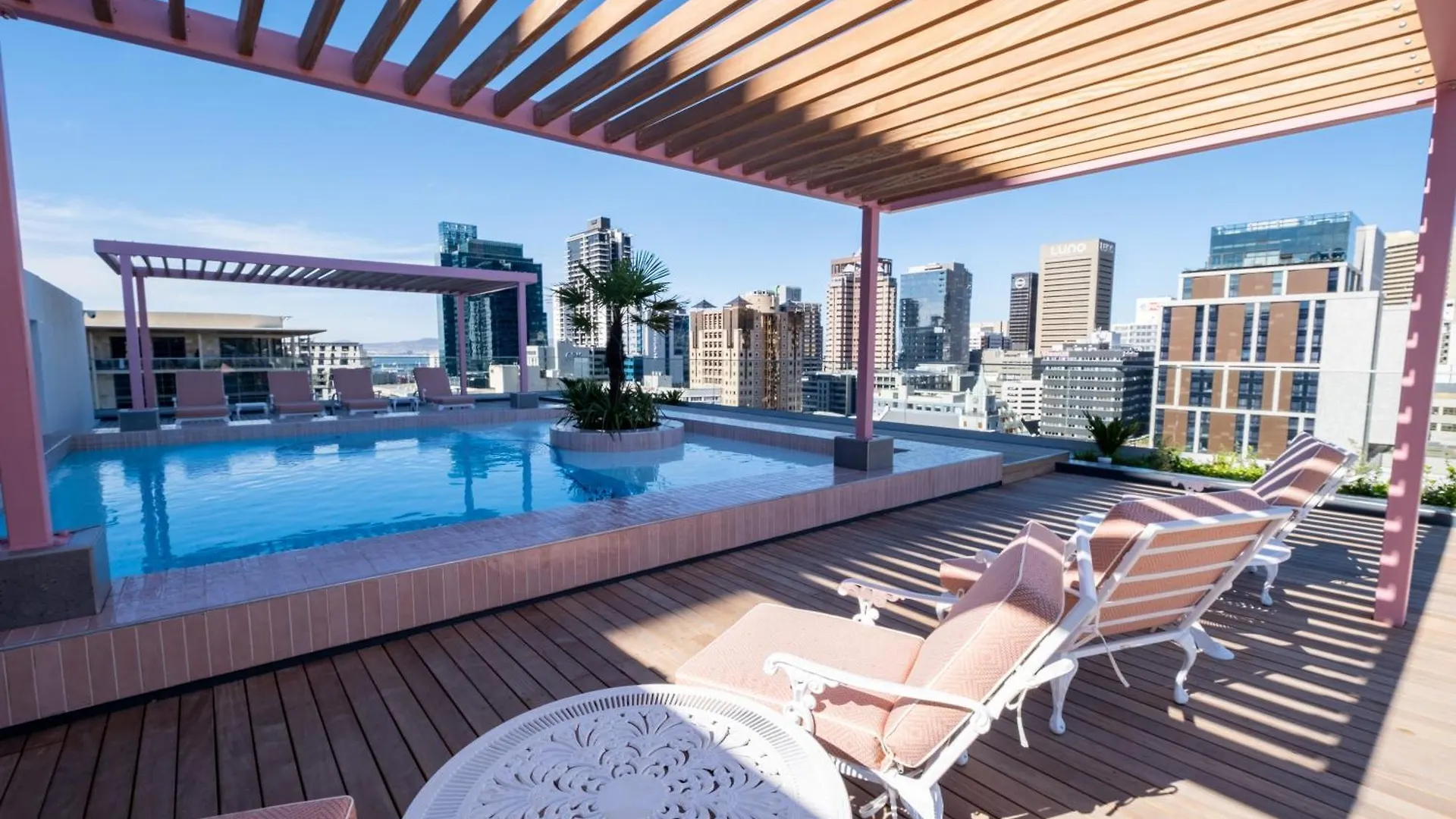 The Rose207: Modern Corner Studio With Views Cape Town 0*,